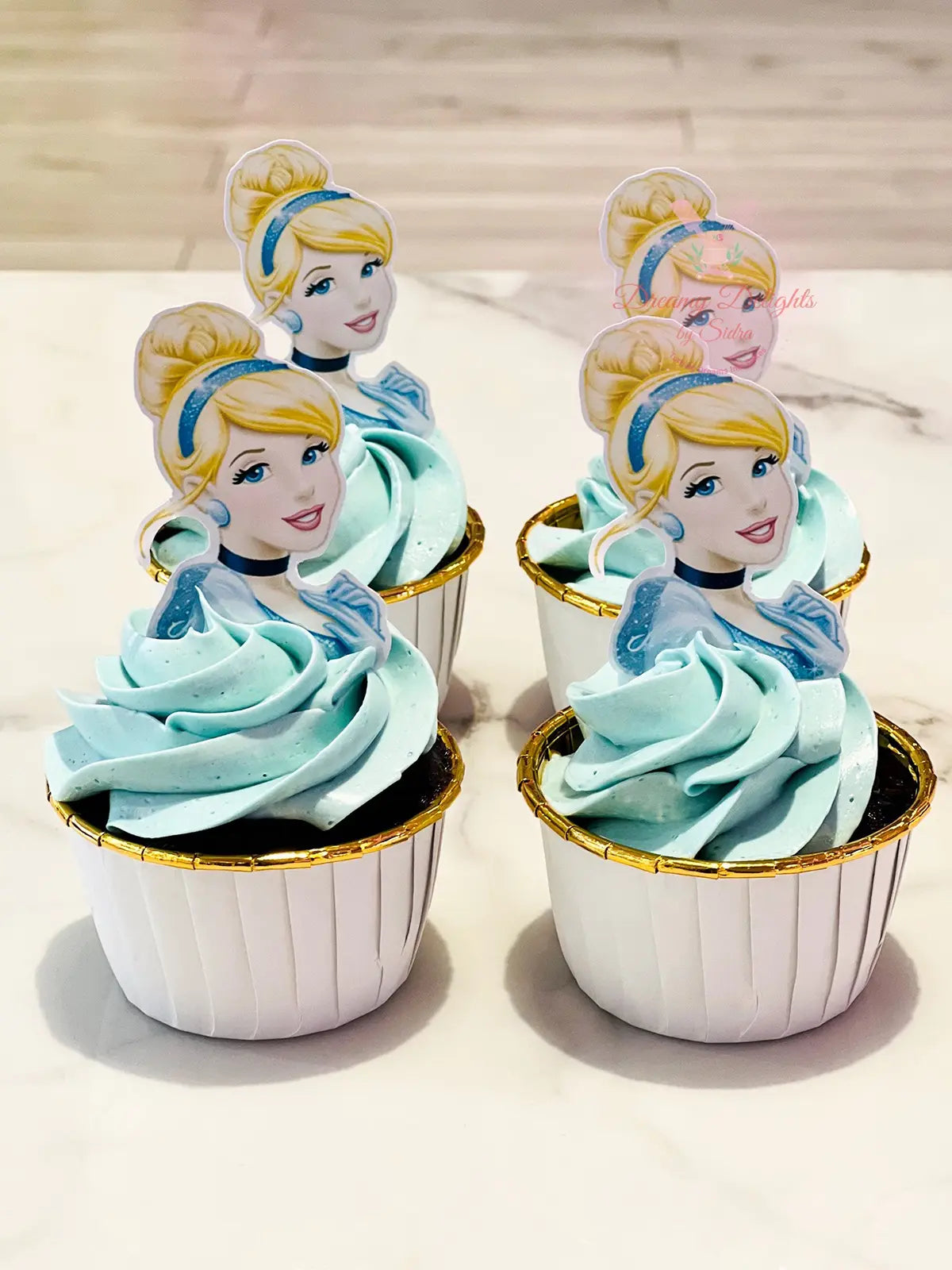 Cinderella-Themed Cupcakes