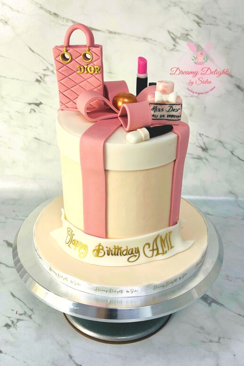 Luxurious Dior Cake for Elegant Occasions