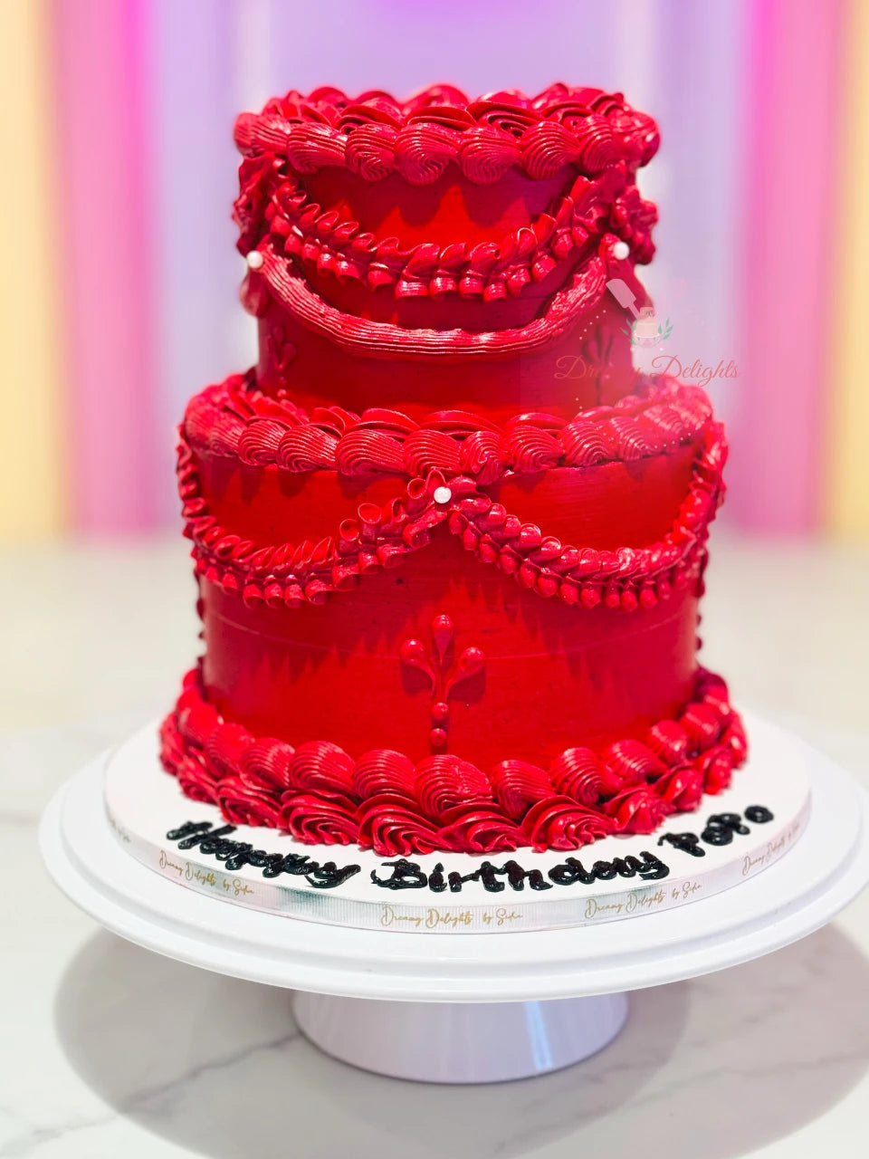 Red Piping Vintage Cake