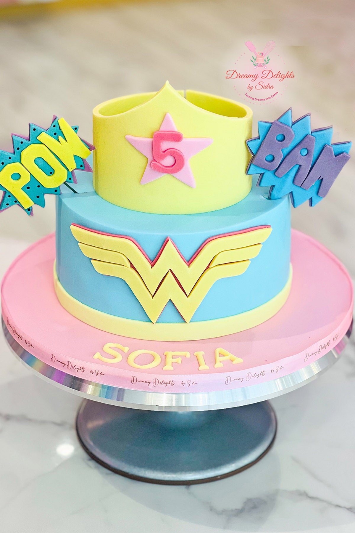 Wonder Woman Cake 1