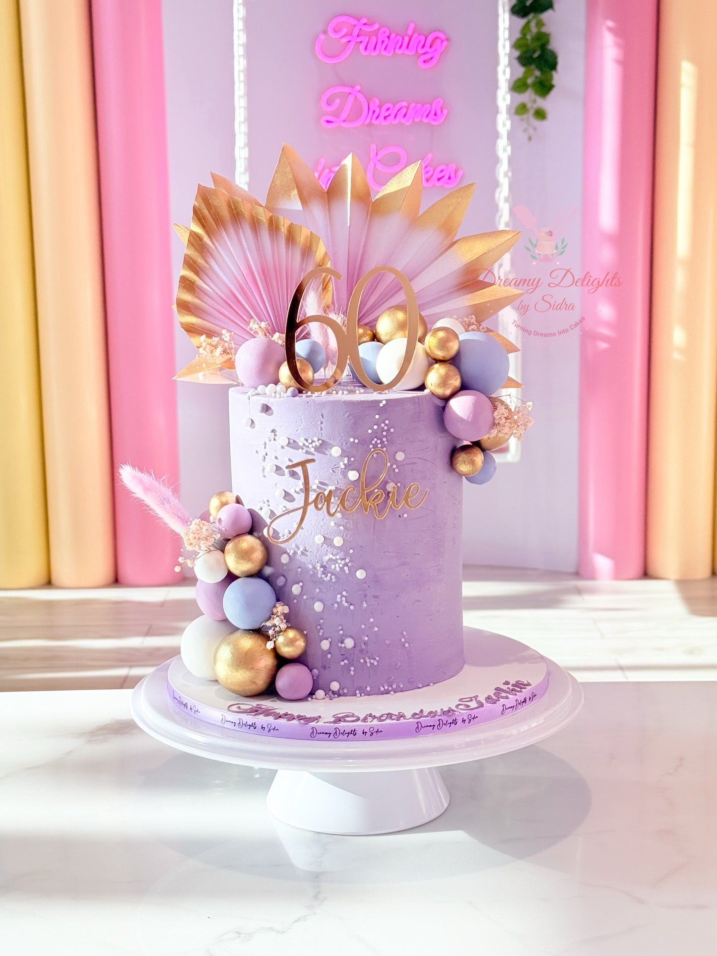 Lilac and Gold dry arrangement cake