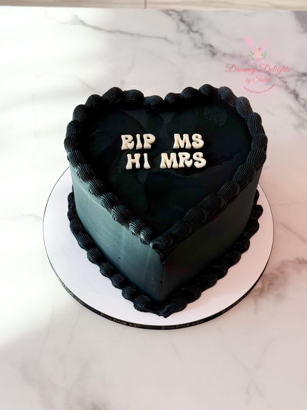 bridal shower cake