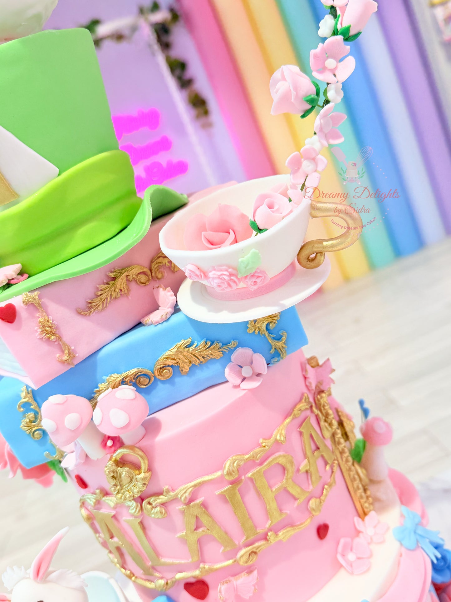 Cute Alice in Wonderland Cake