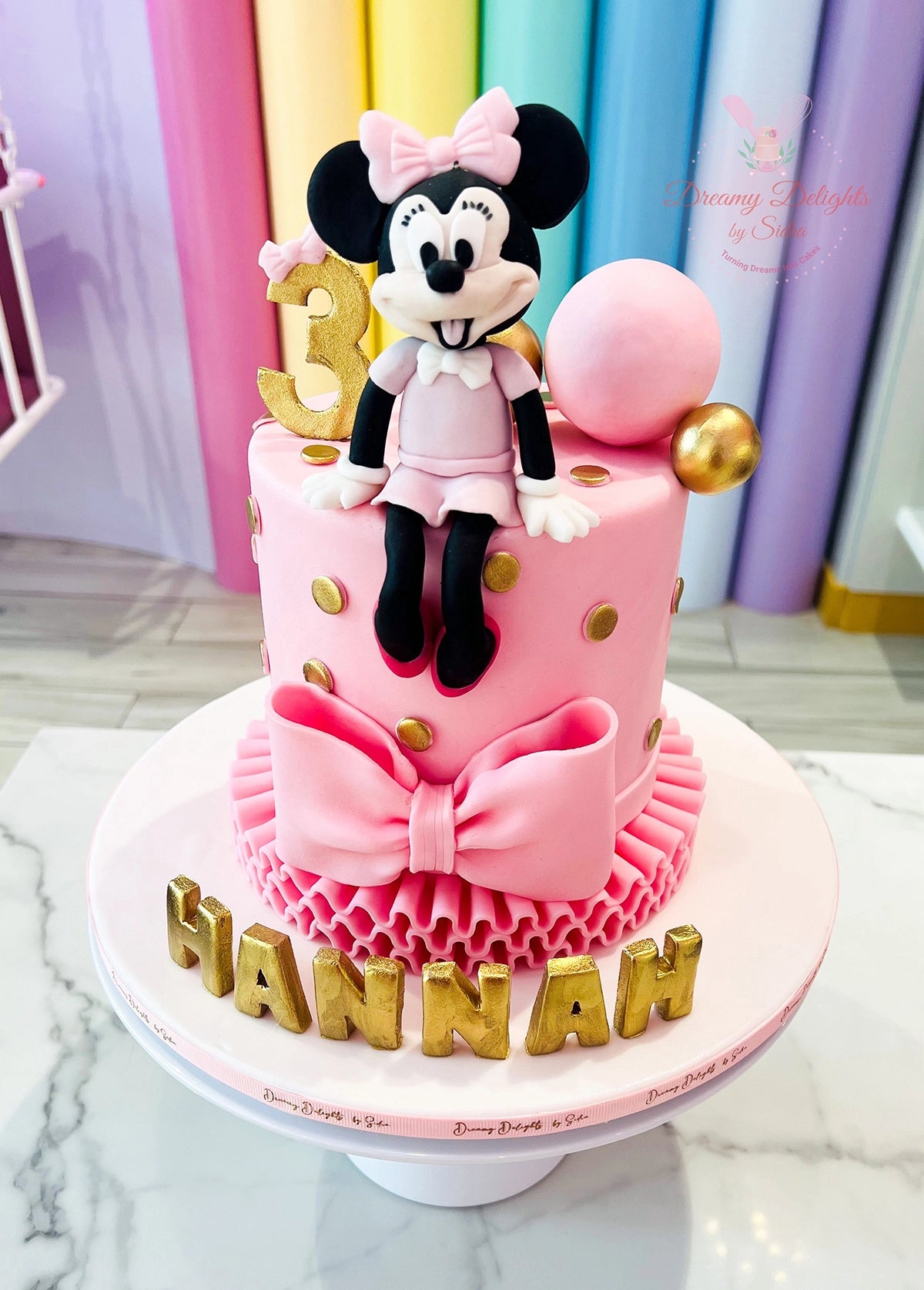 Minnie Mouse cake 3