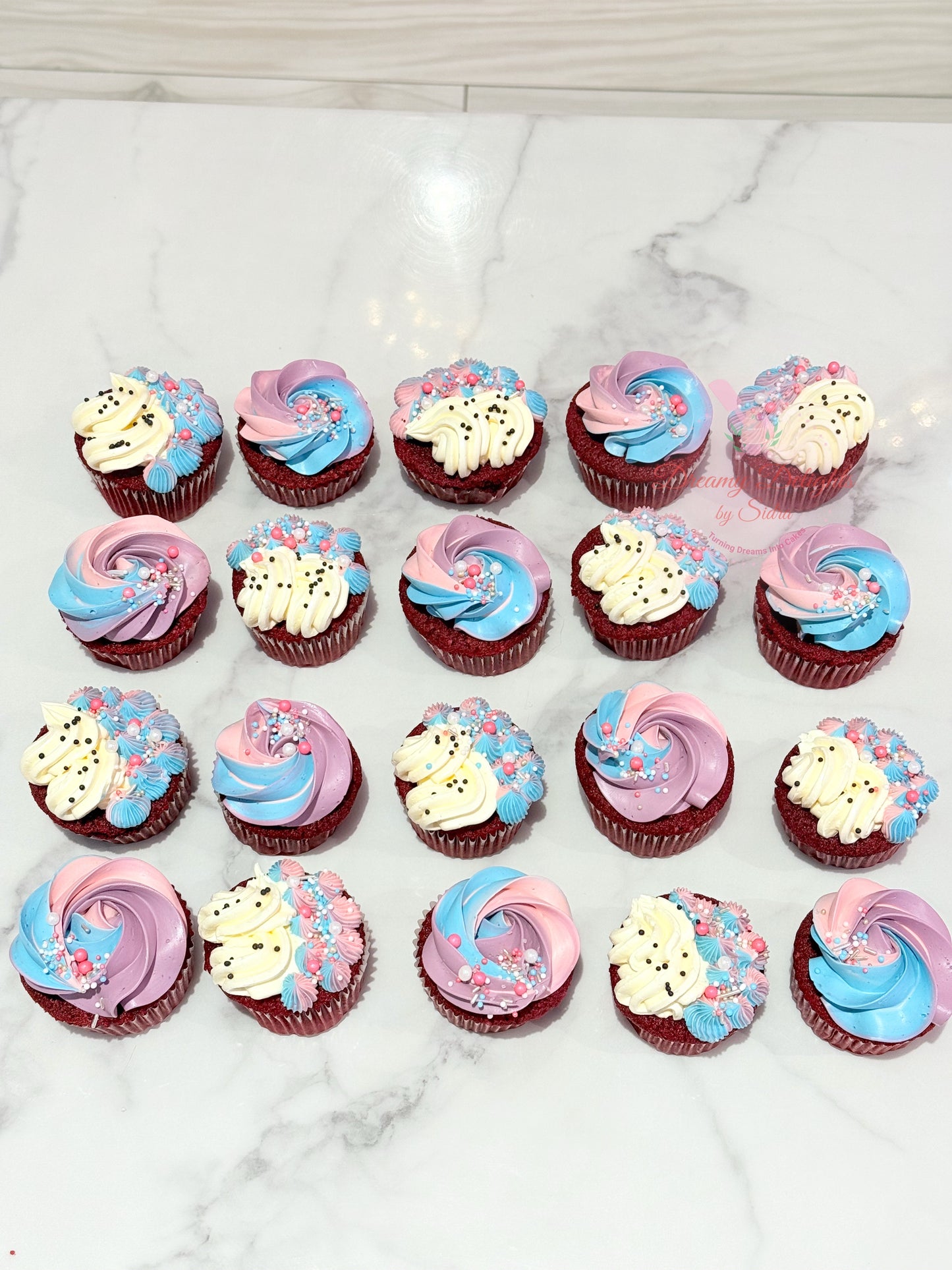 Elegant Pastel Cupcakes