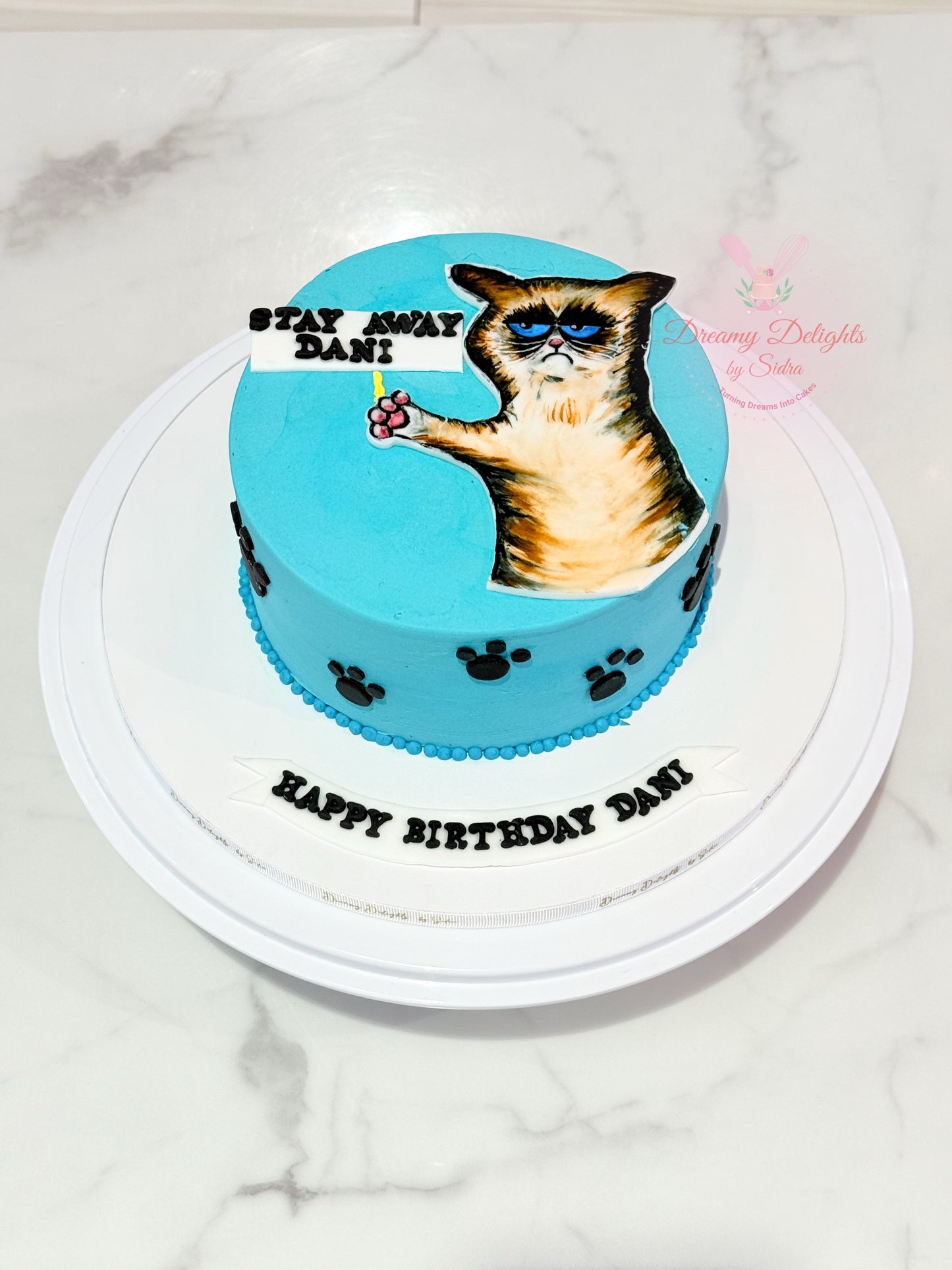 Annoyed Cat Cake