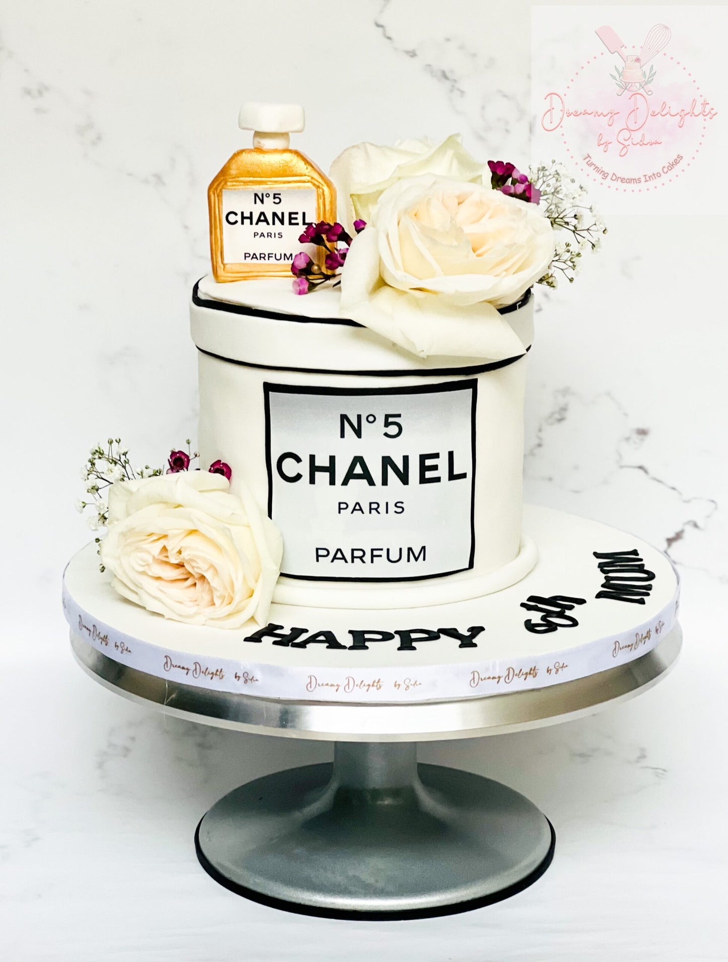 Elegant Chanel Cake for Stylish Gatherings