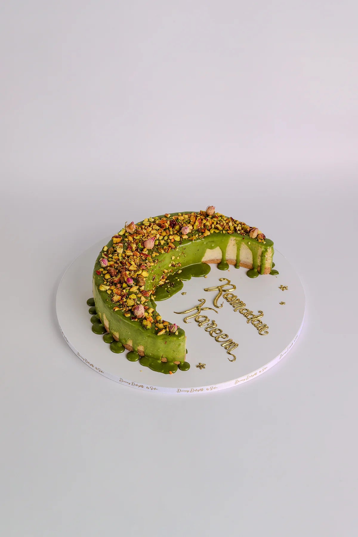Moon Pistachio Cheesecake