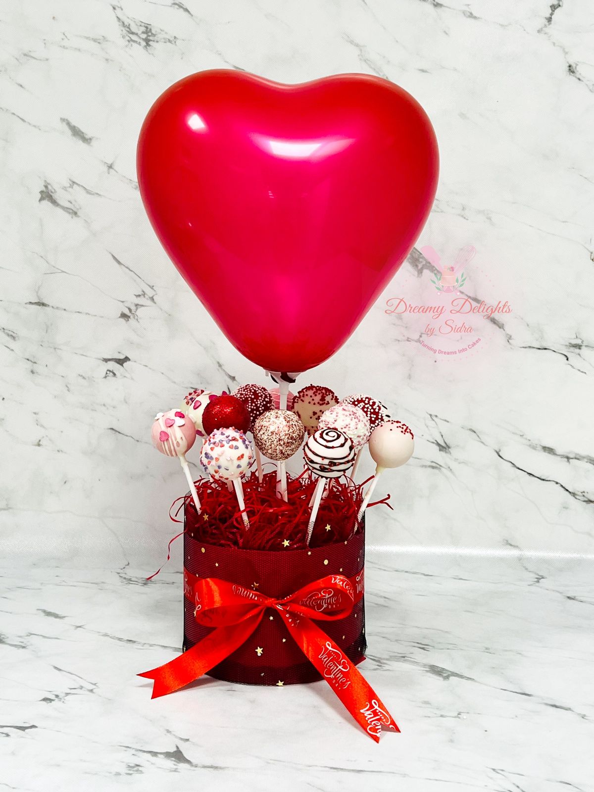 Delicious Cake Pop Parcel: Sweet Treats for Any Occasion