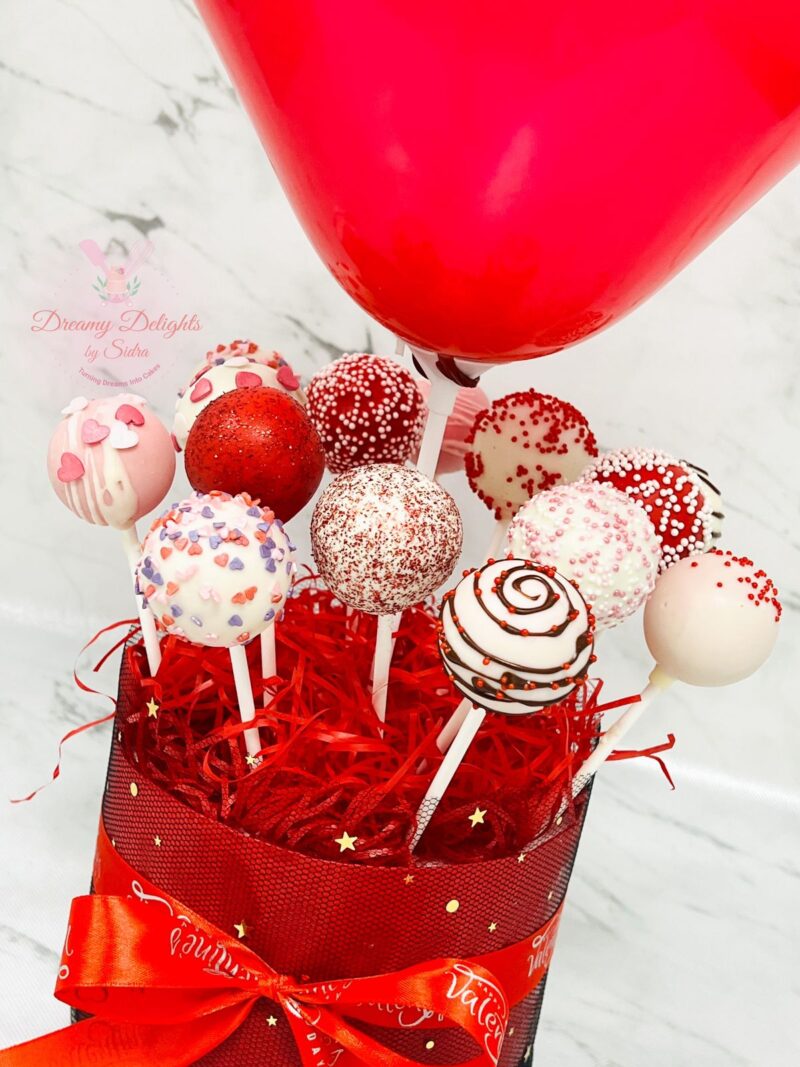 Delicious Cake Pop Parcel: Sweet Treats for Any Occasion