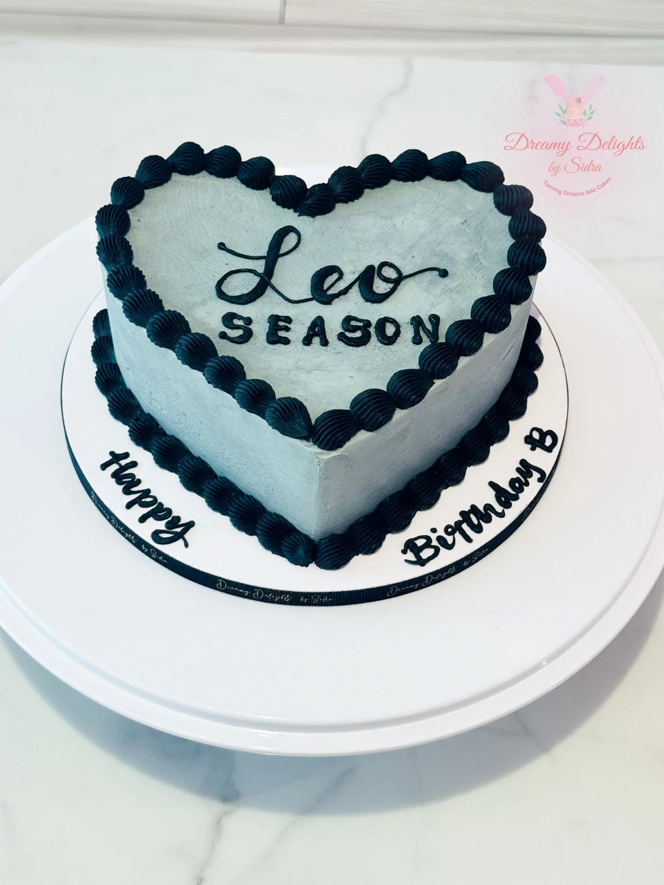 Star Sign Leo Cake