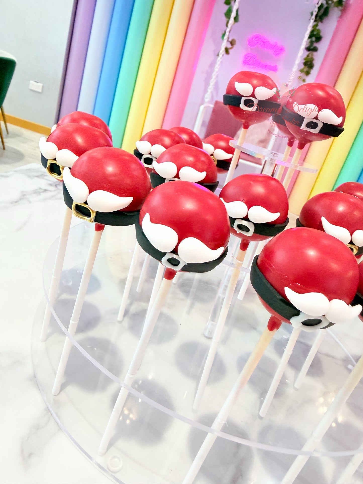 Santa Cakepops