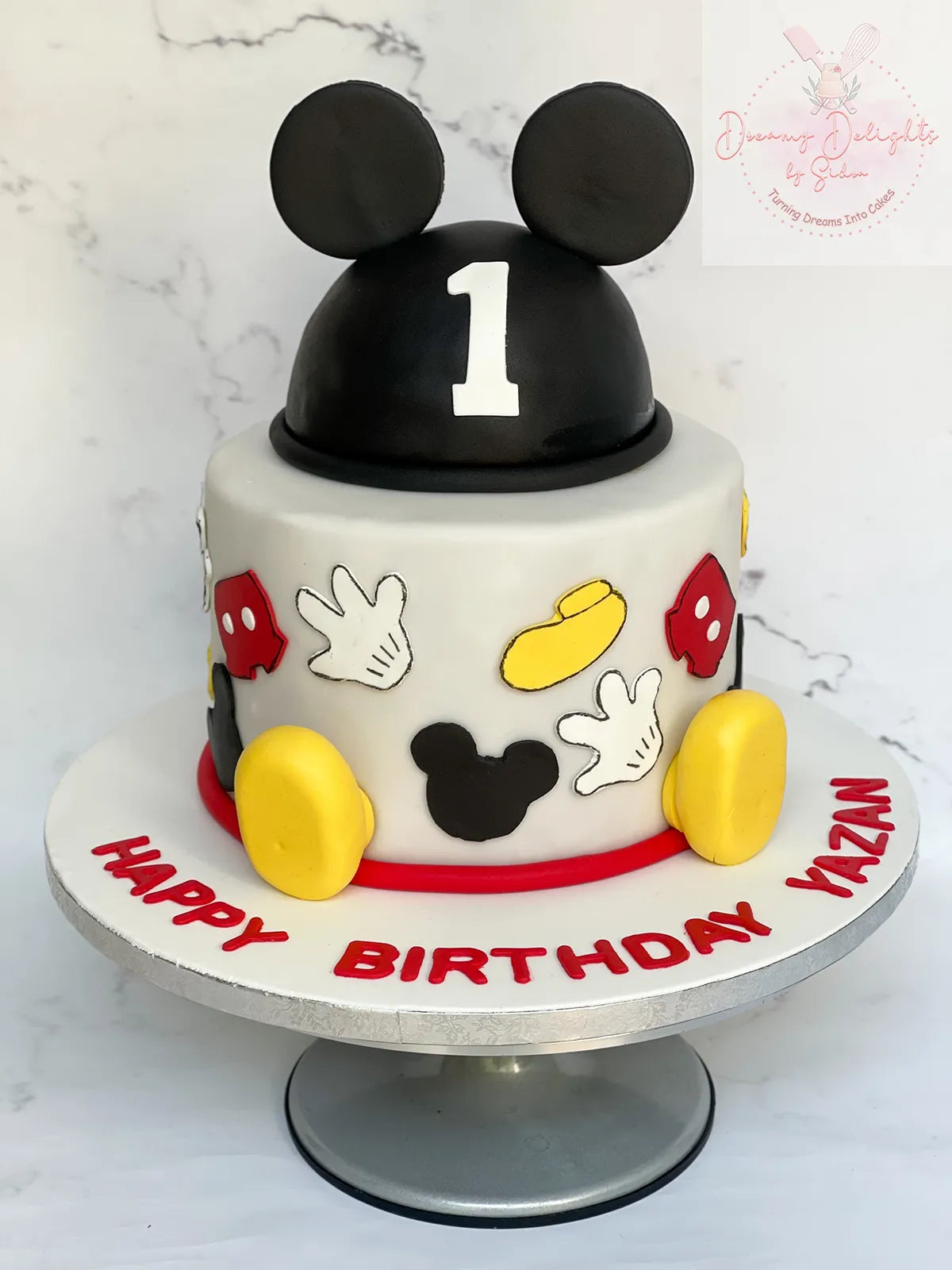 Mickey Mouse Cake 4