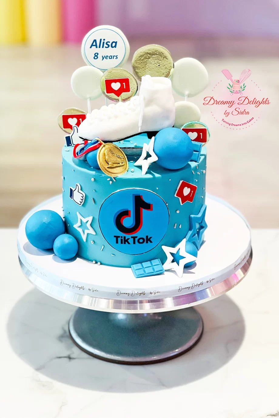 TikTok Cake