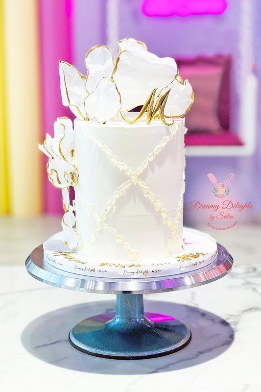 White and Gold Cake 2