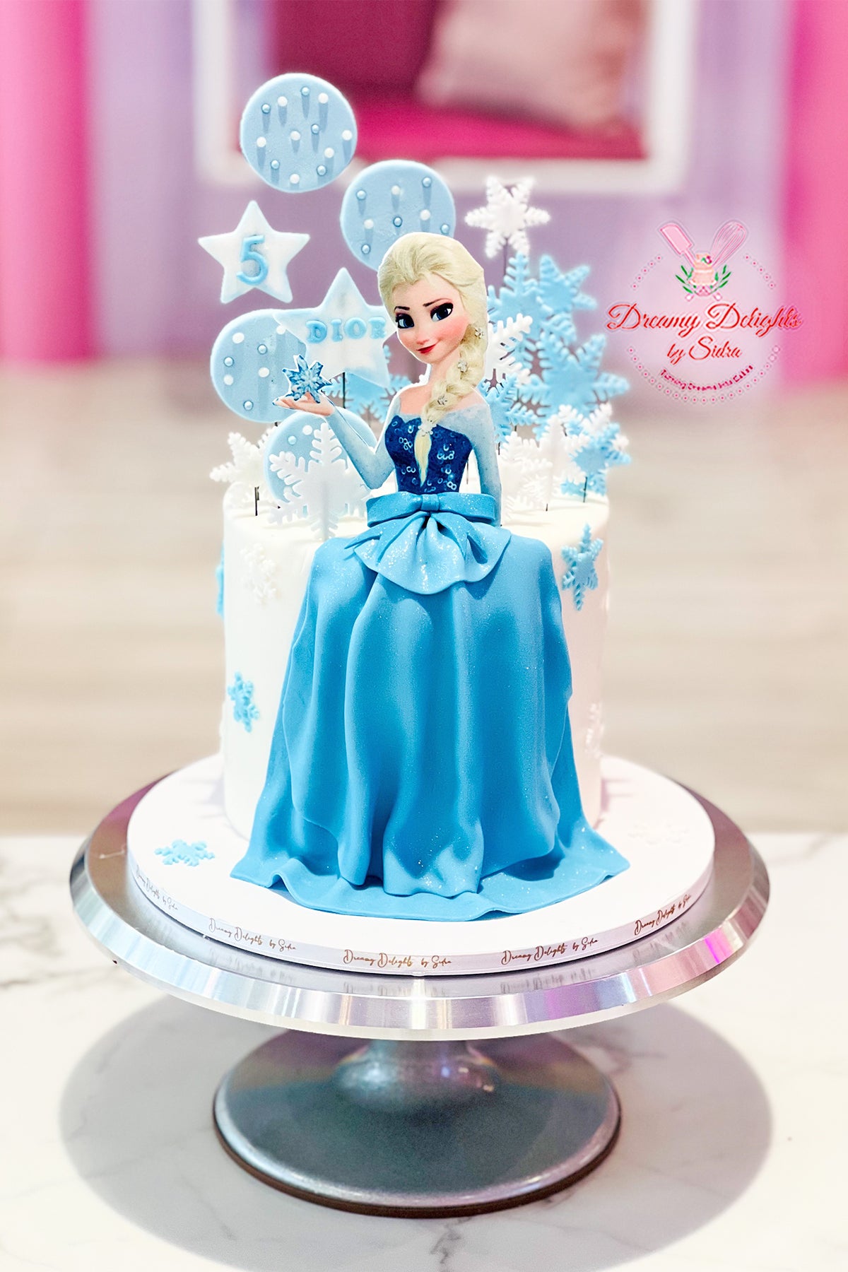 Elsa Cake 3