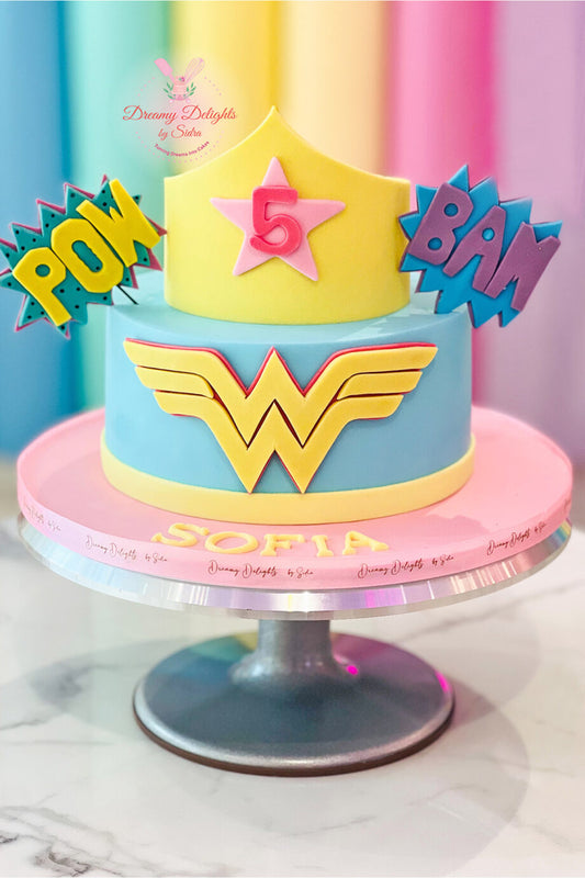 Wonder Woman Cake 1