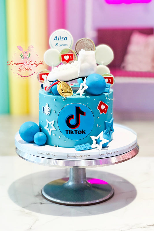 TikTok Cake