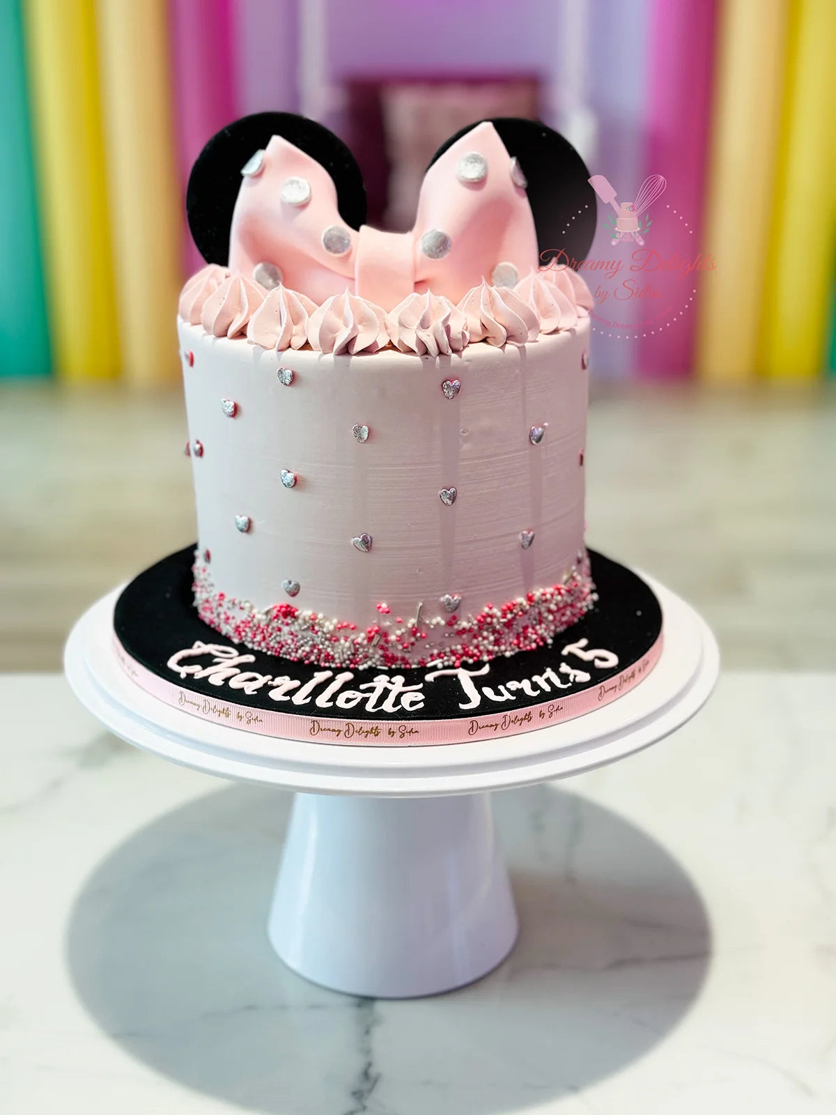 Minnie Mouse Cake 4