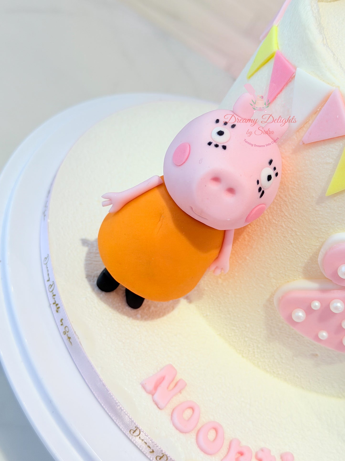 3D Peppa Pig Cake
