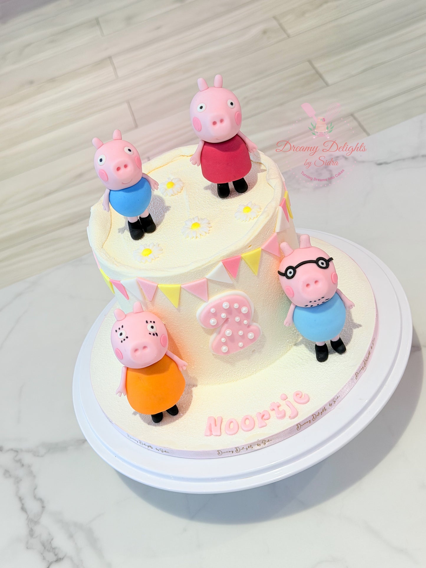 3D Peppa Pig Cake