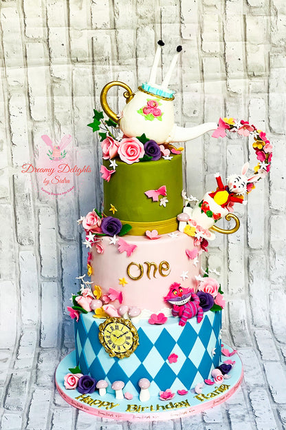 Alice in the wonderland cake