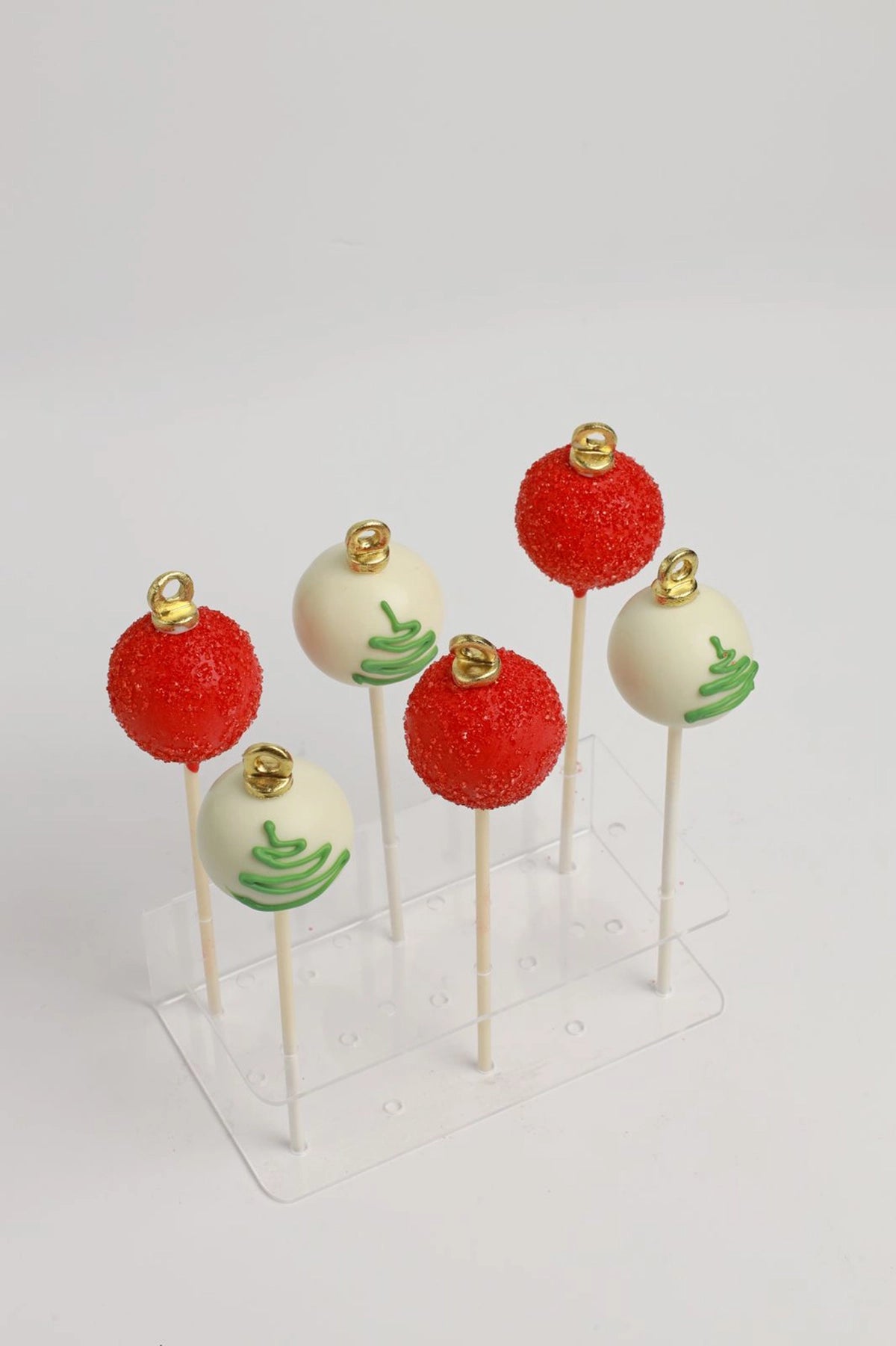 Christmas Cake Pops: Festive Holiday Treats