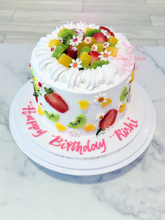 Fresh Cream and Fruits Cake