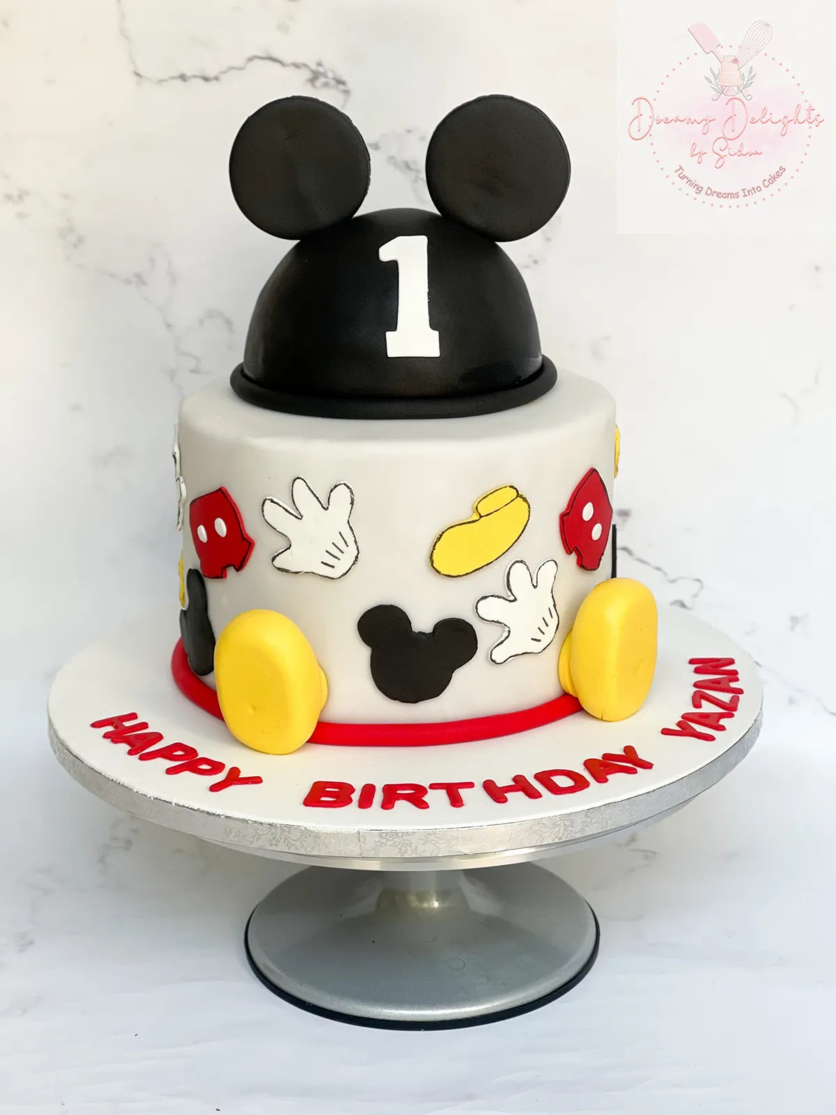 Mickey Mouse Cake 4