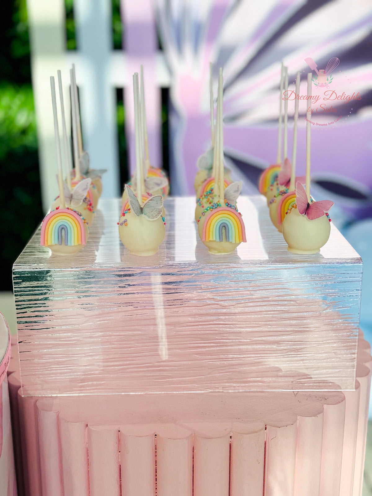 Rainbow Cake Pops: Colorful & Sweet Delights