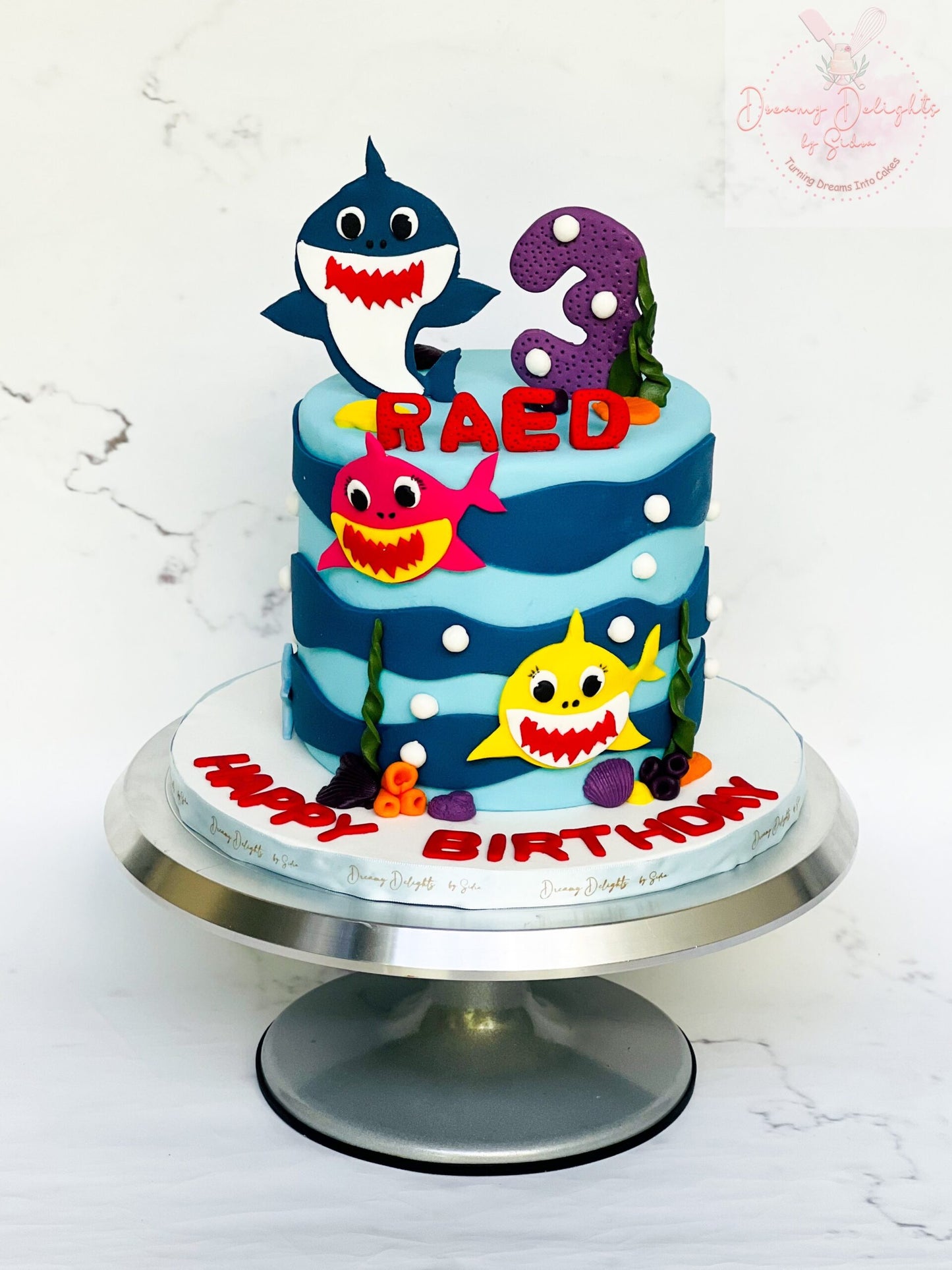 Baby Shark Cake 1