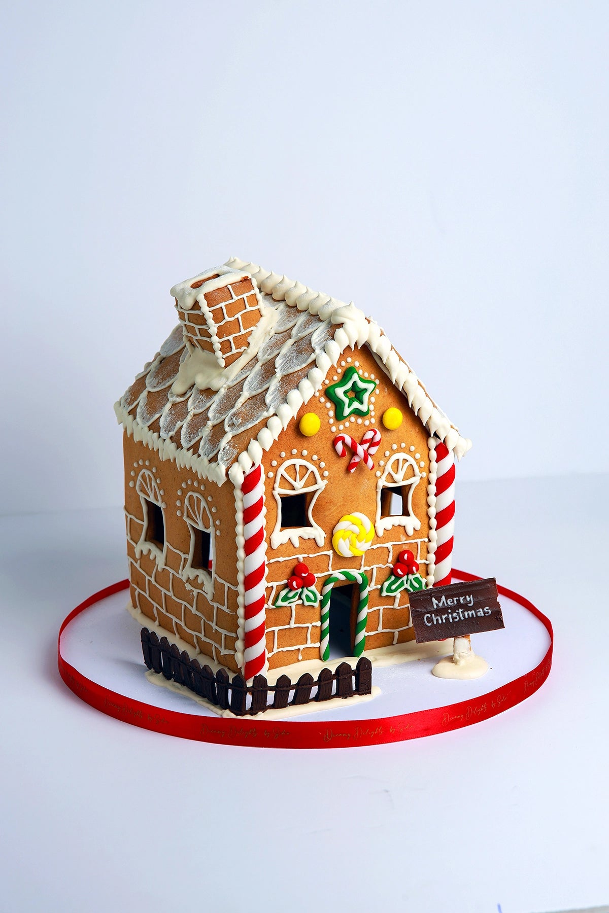 Ginger Bread House – DreamyDelightsBySidra