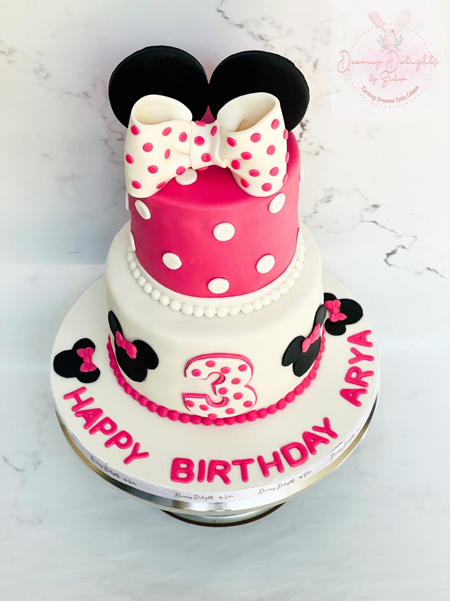 Minnie Mouse Cakes 2