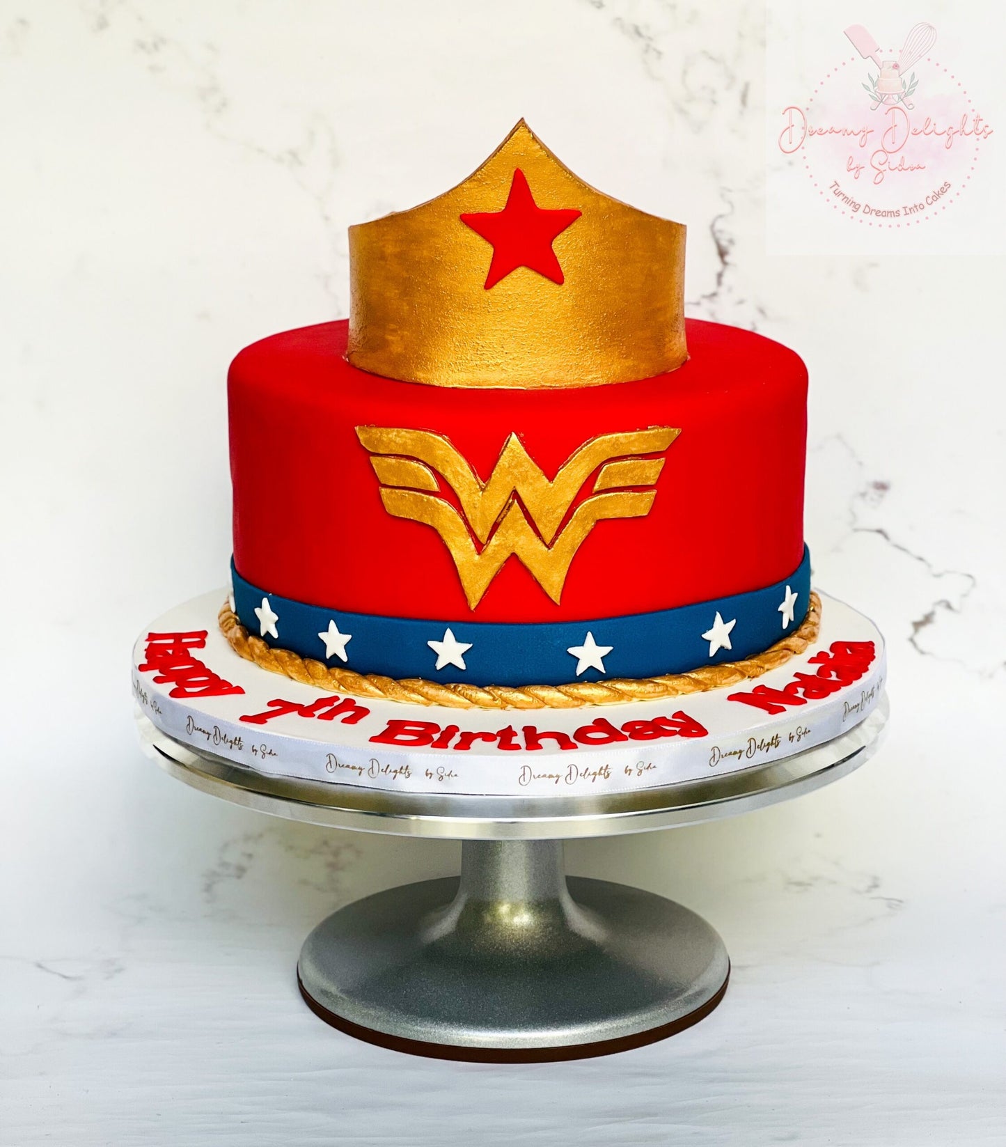 Wonder Woman Cake