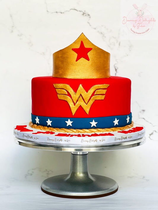 Wonder Woman Cake