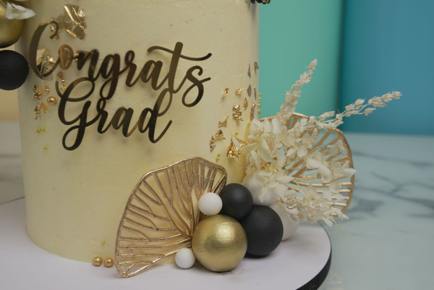 Congrats Grad Cake