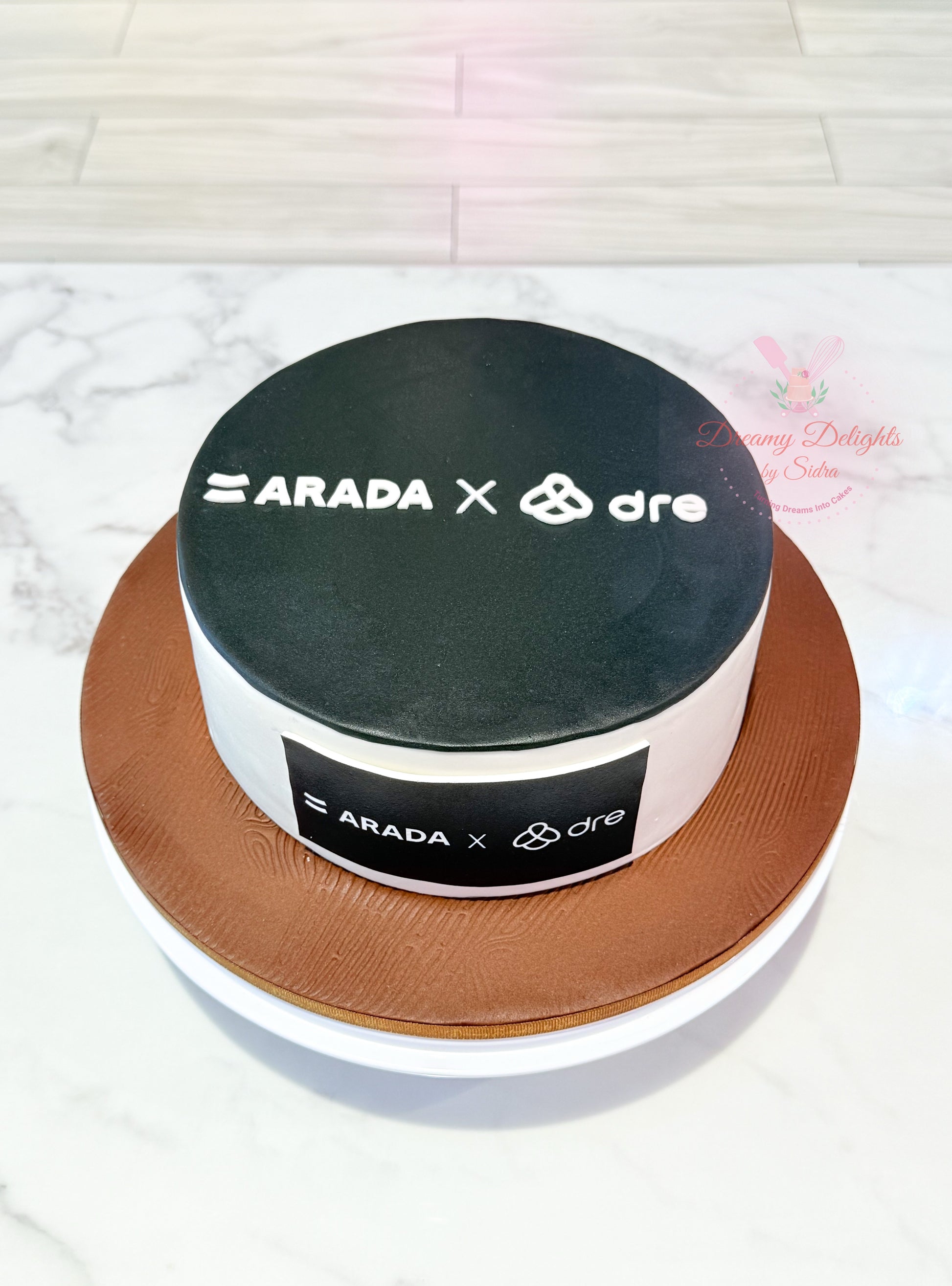 corporate-logo-cake-custom-business-events-dubai-delivery