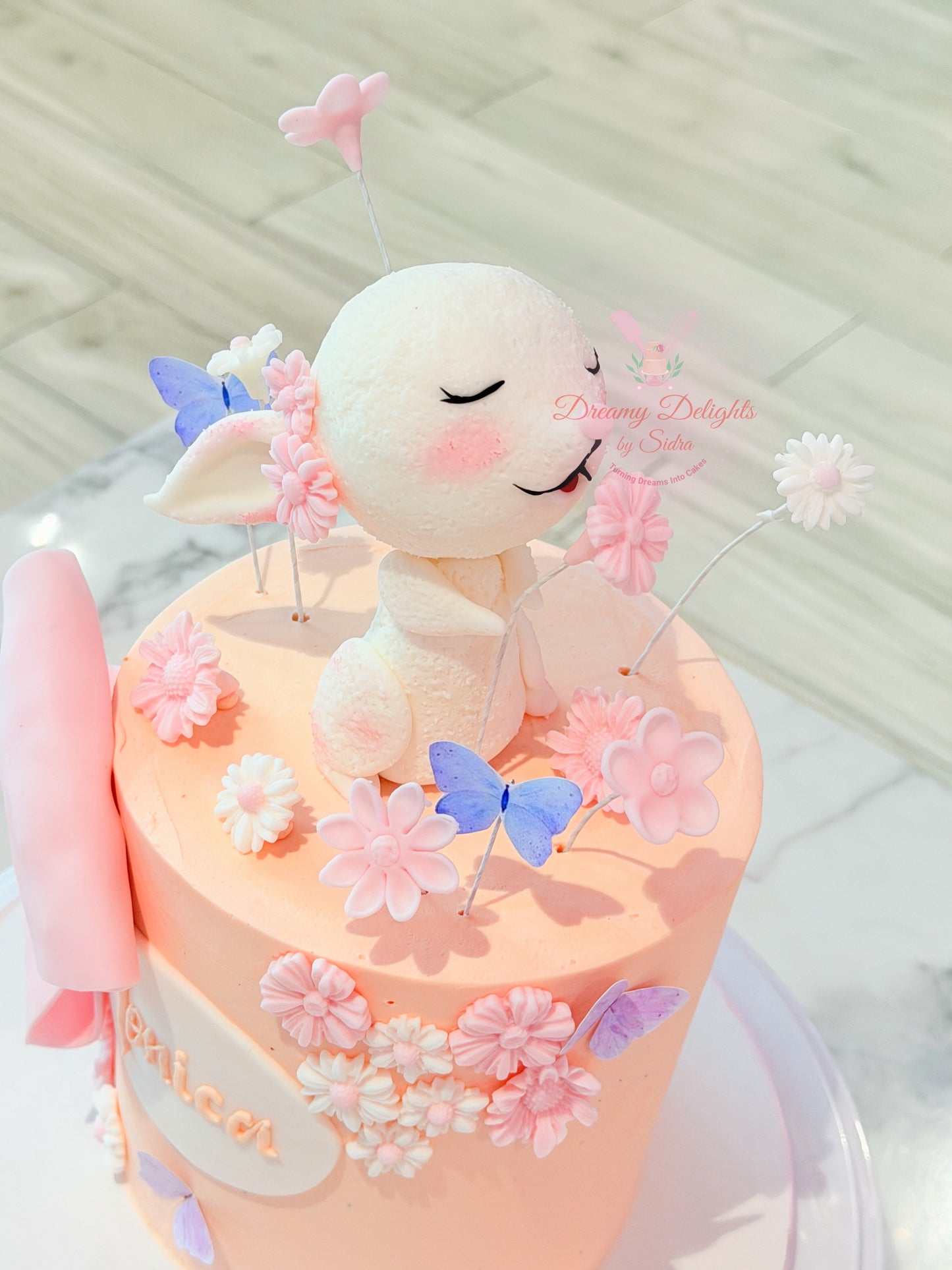 Cute Bunny Flower Cake