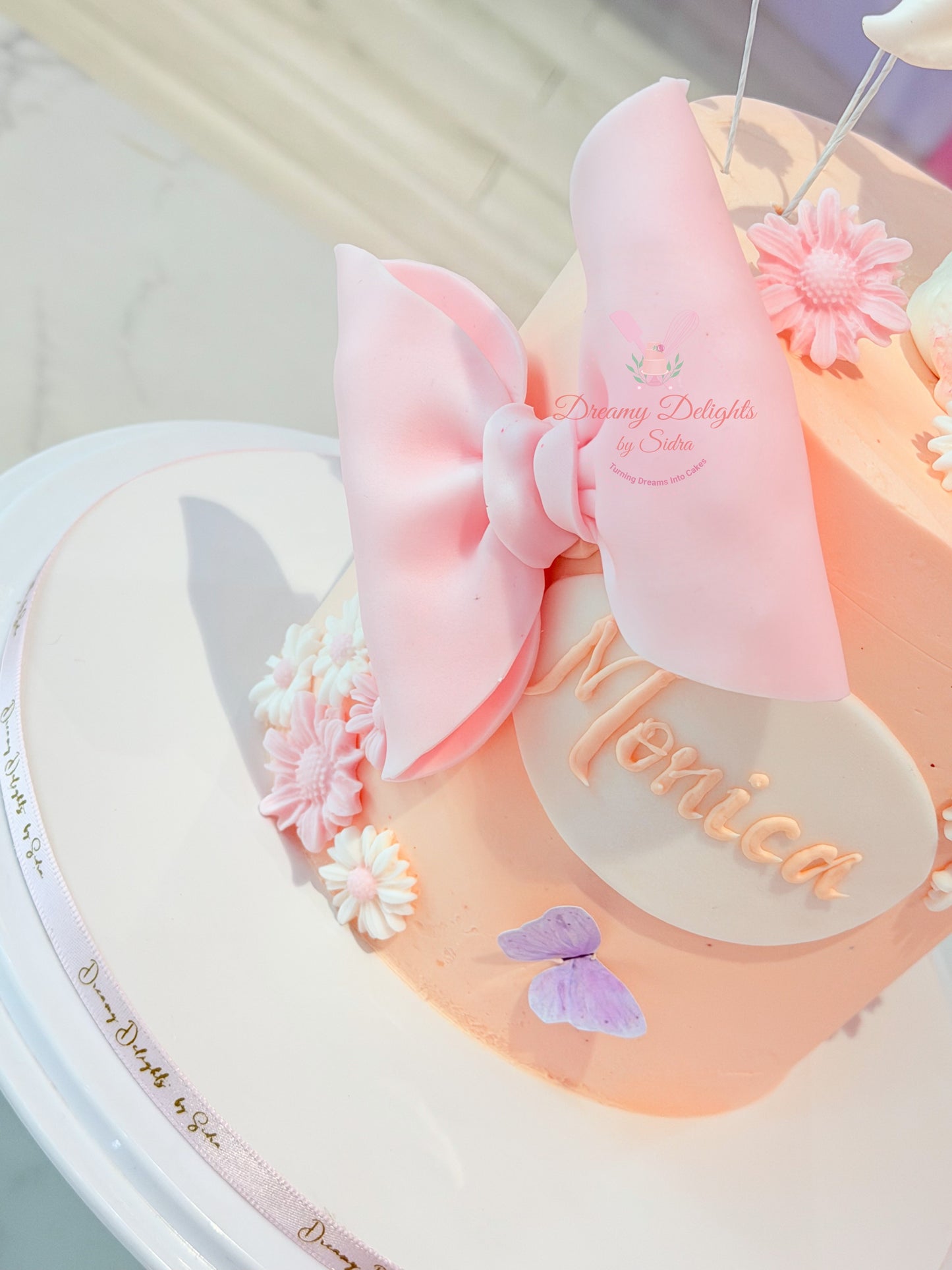 Cute Bunny Flower Cake