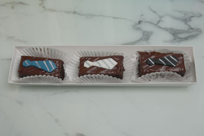 Father's Day Brownie Set featuring chocolate brownies with necktie decorations, perfect Father's Day gift for Dad in Dubai for Father's Day 2026