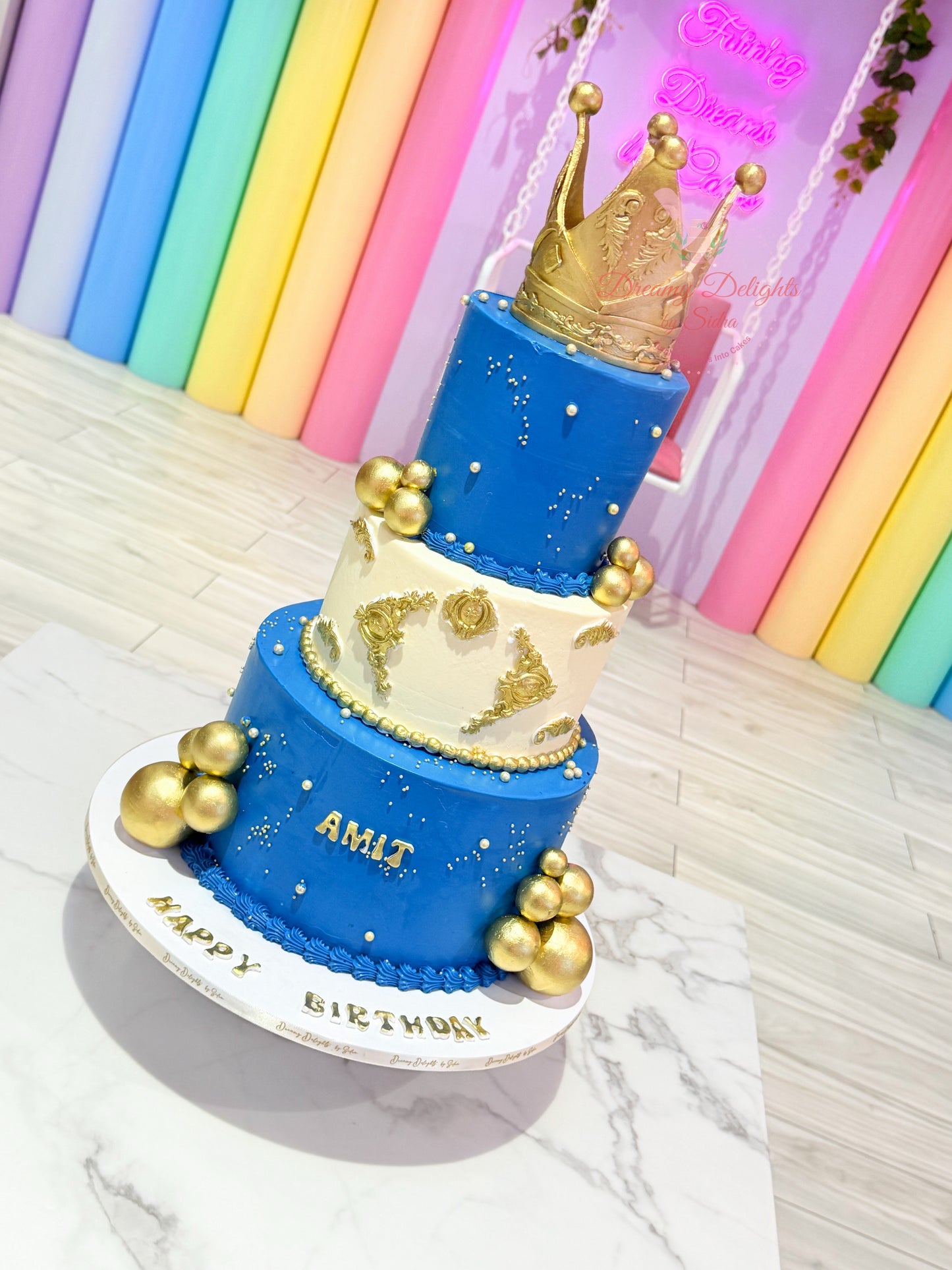 Grand Crown Cake
