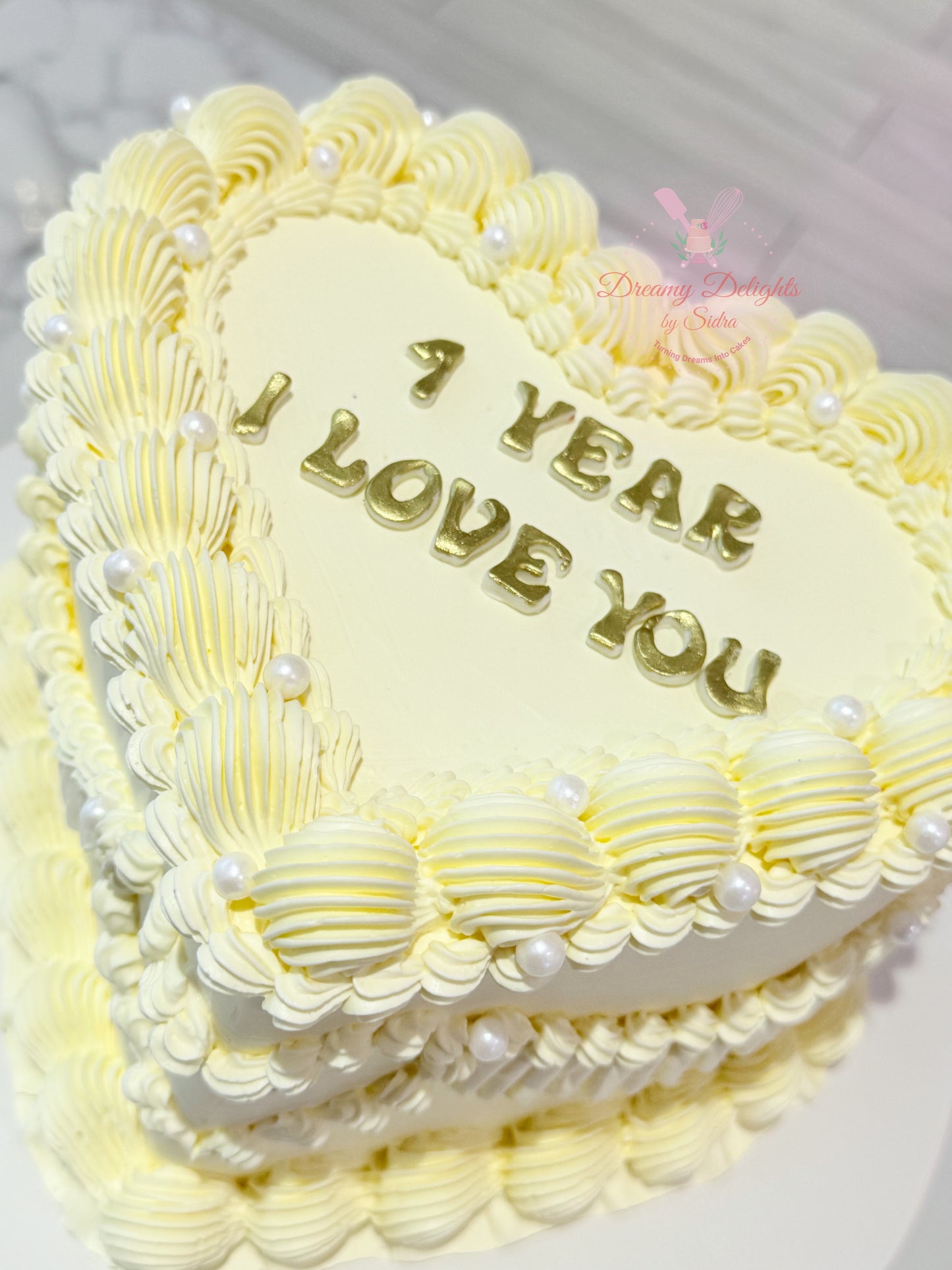 Heart Vintage Cake