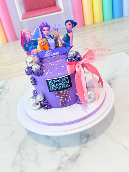 K-Pop Ribbon Birthday Cake