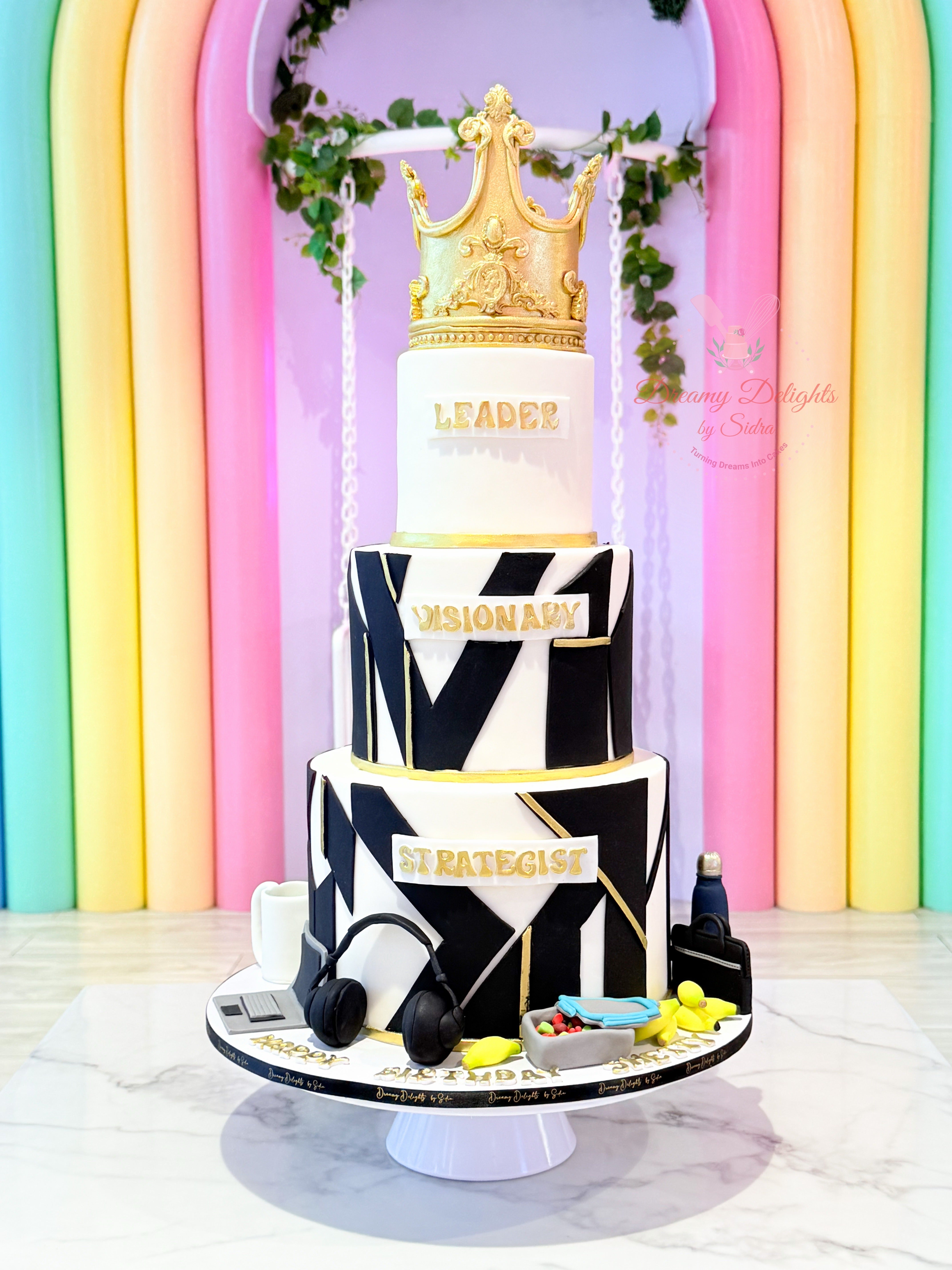 Leader Cake | Custom Luxury Cake for Him in Dubai Hills ...