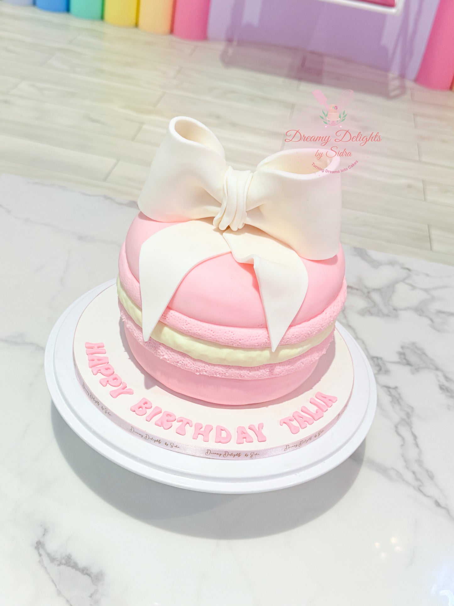 Macaron Big Bow Cake