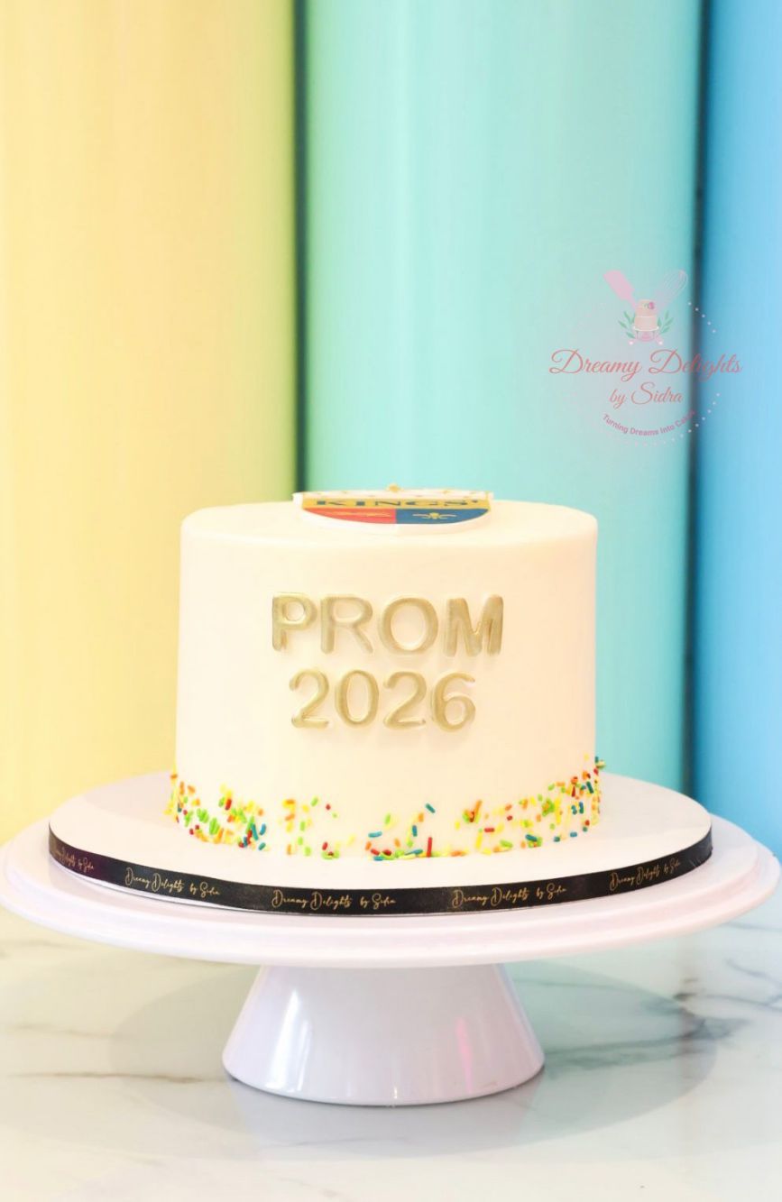 Elegant Prom 2026 cake designed for school prom nights, senior celebrations, farewell parties, and graduation season events.