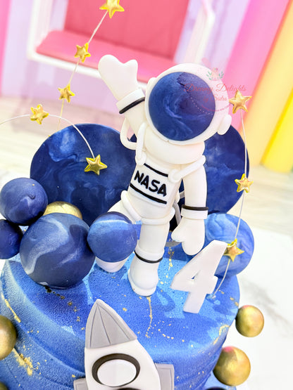 Spaceship Astronaut Cake
